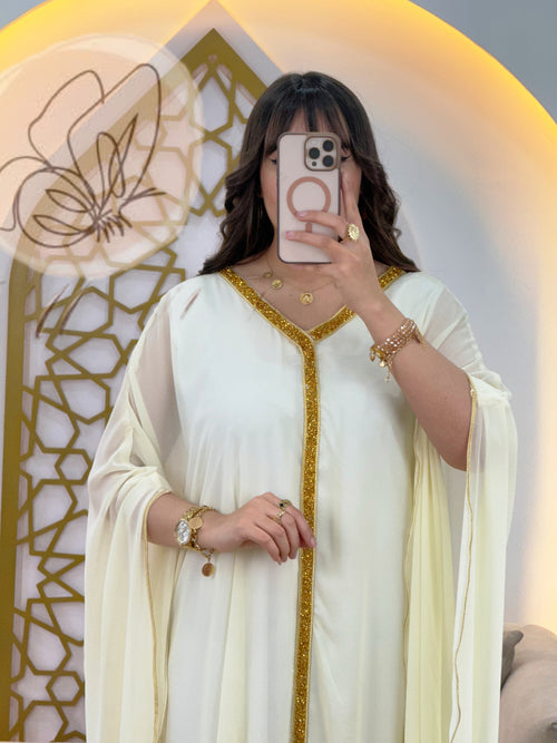 عباءة فاخرة+فستان أنيق —  بسعر قطعة واحدة